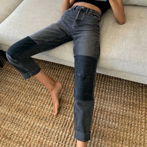 Urban Outfitters BDG Slim Straight Jeans High Waisted Patch Knees Black Size 24 - Picture 1 of 9